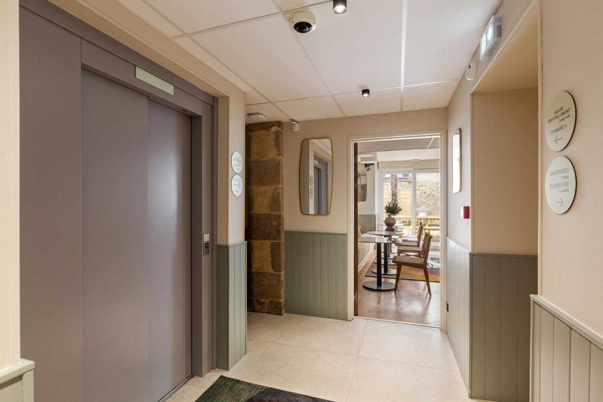 Hotel Gambettes - Entree Autonome, Reception En Ligne - Encore Mieux Limoges Exterior foto